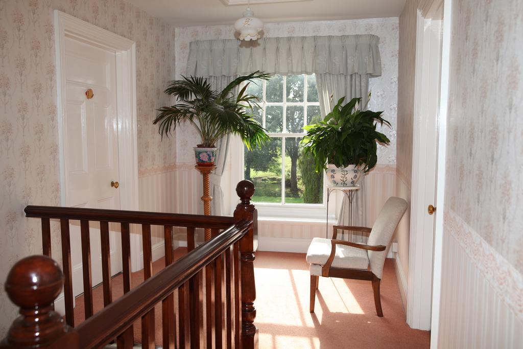 Weir Mill Farm Bed and Breakfast Cullompton Exteriör bild